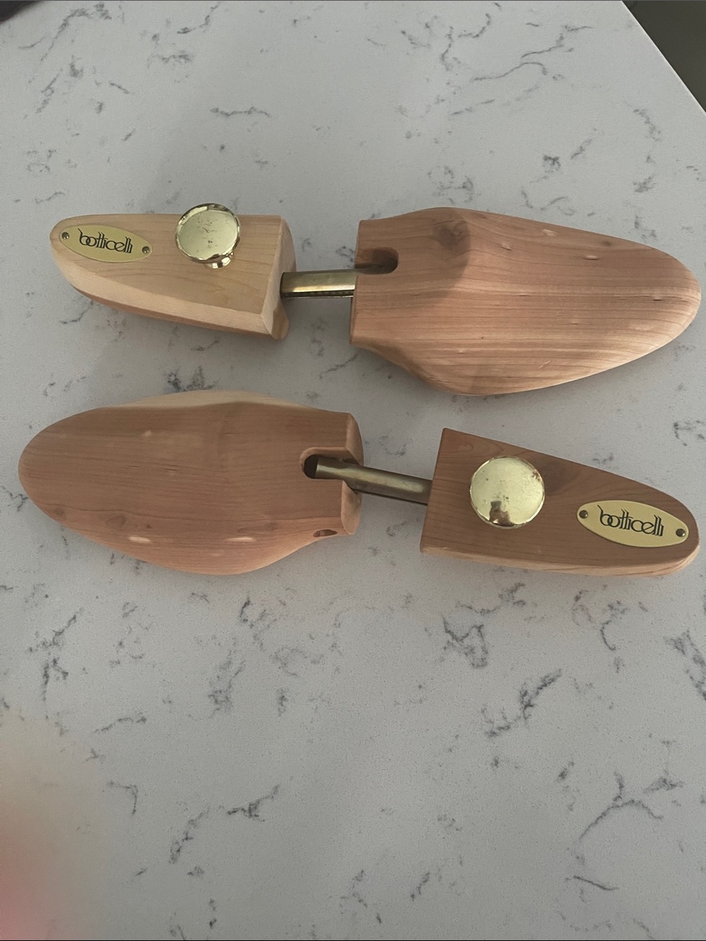 Botticelli Cedar Shoe Trees with Gold Hardware